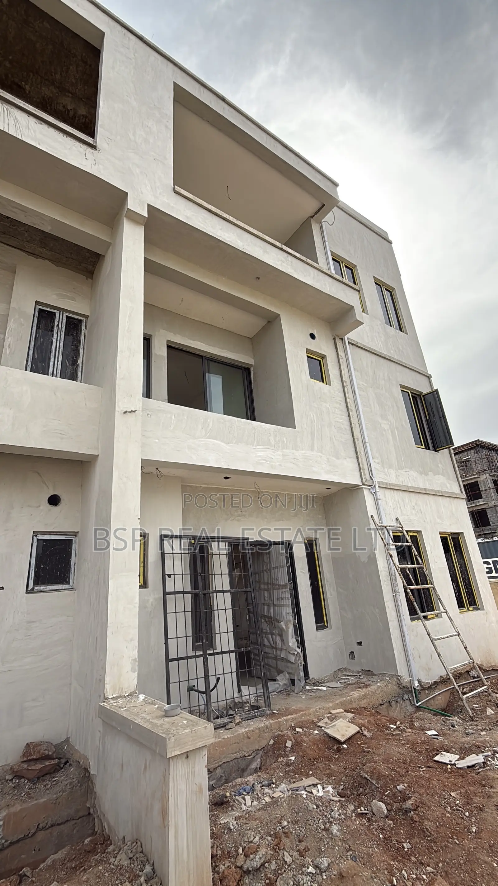 5 Bedroom Terrace Duplex With One Room Guest Semi Finished