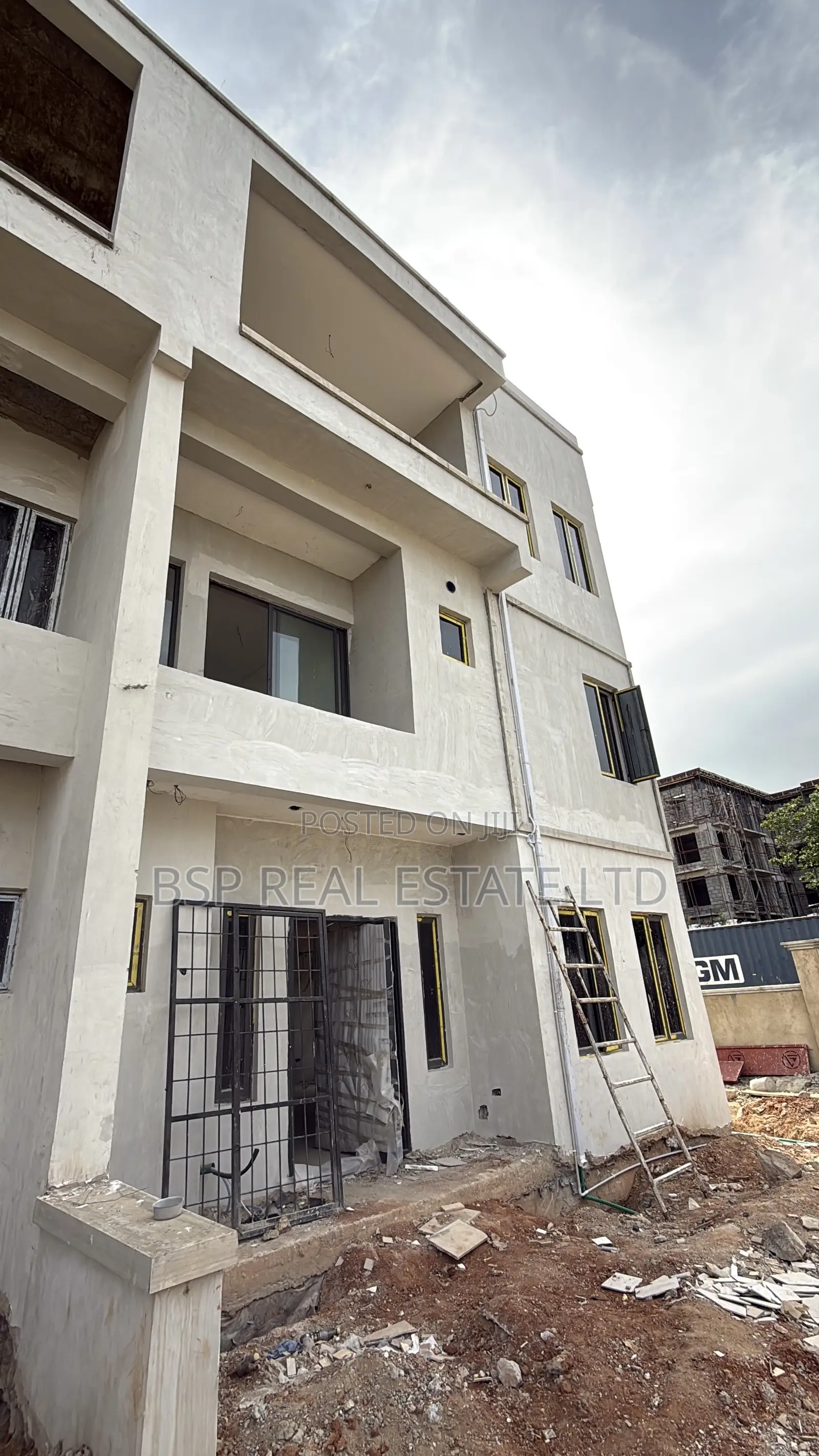 5 Bedroom Terrace Duplex With One Room Guest Semi Finished