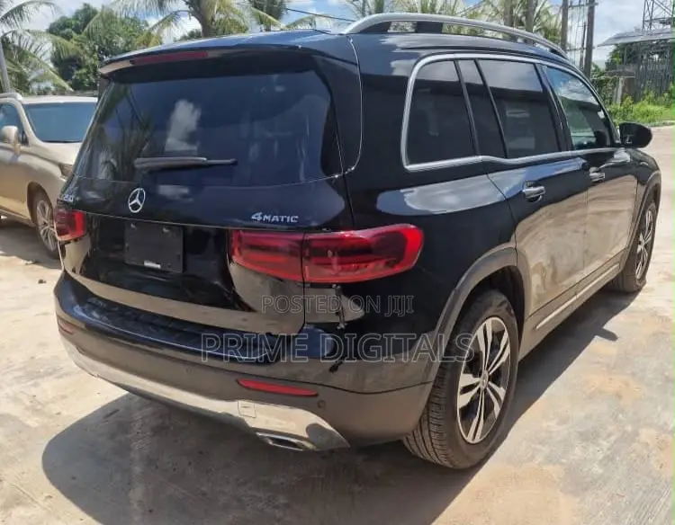 Mercedes-Benz GLB-Class GLB 250 2024 Black