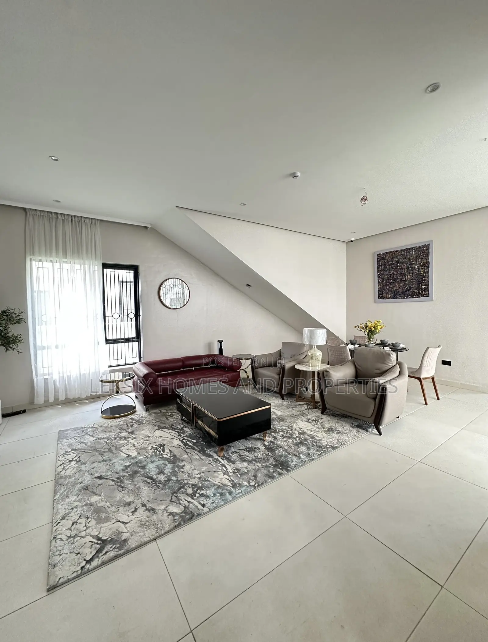 5bdrm Duplex in A Well Secured, Lekki Phase 2 for sale