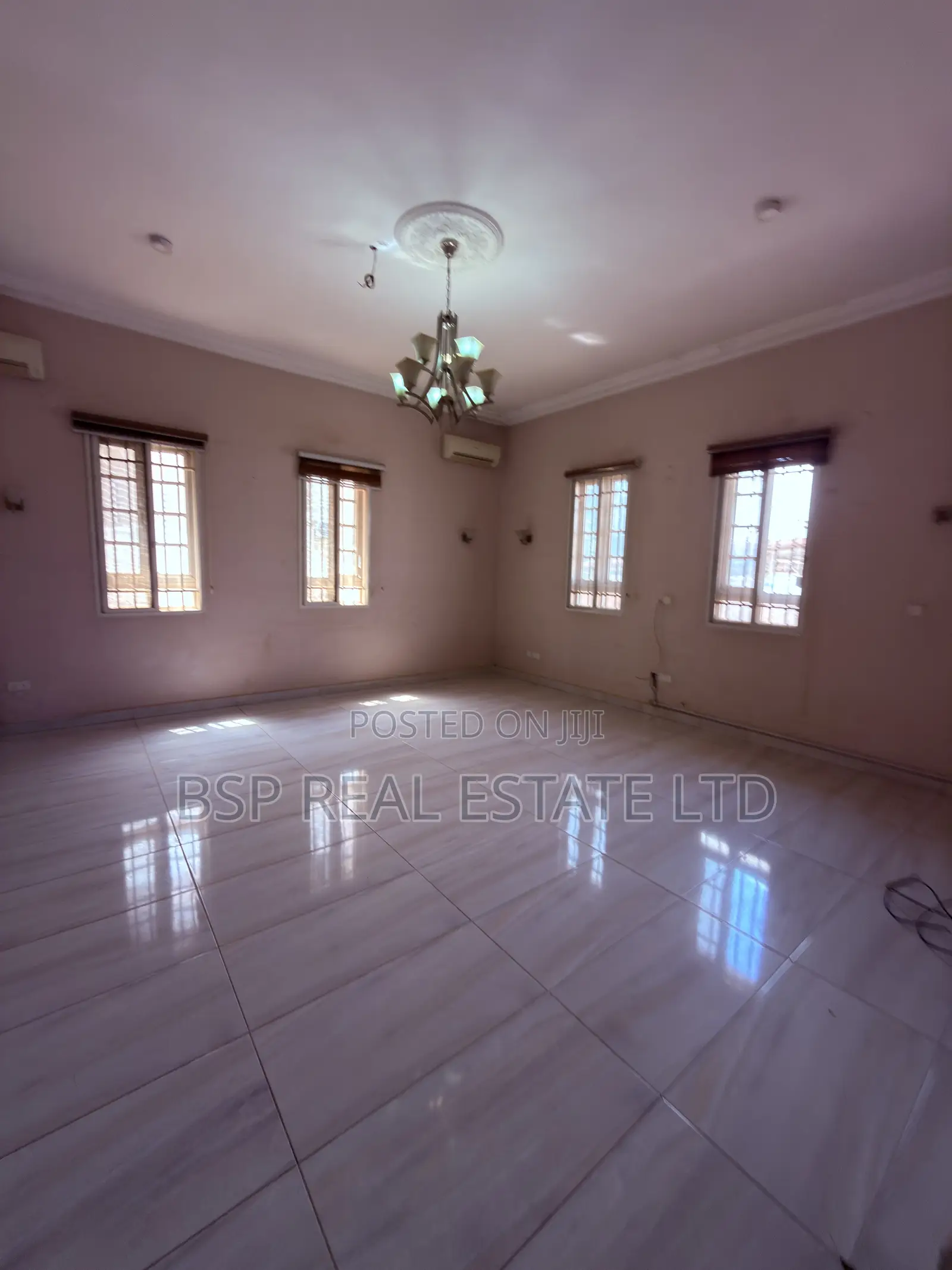 4bdrm Duplex in Life Camp for sale