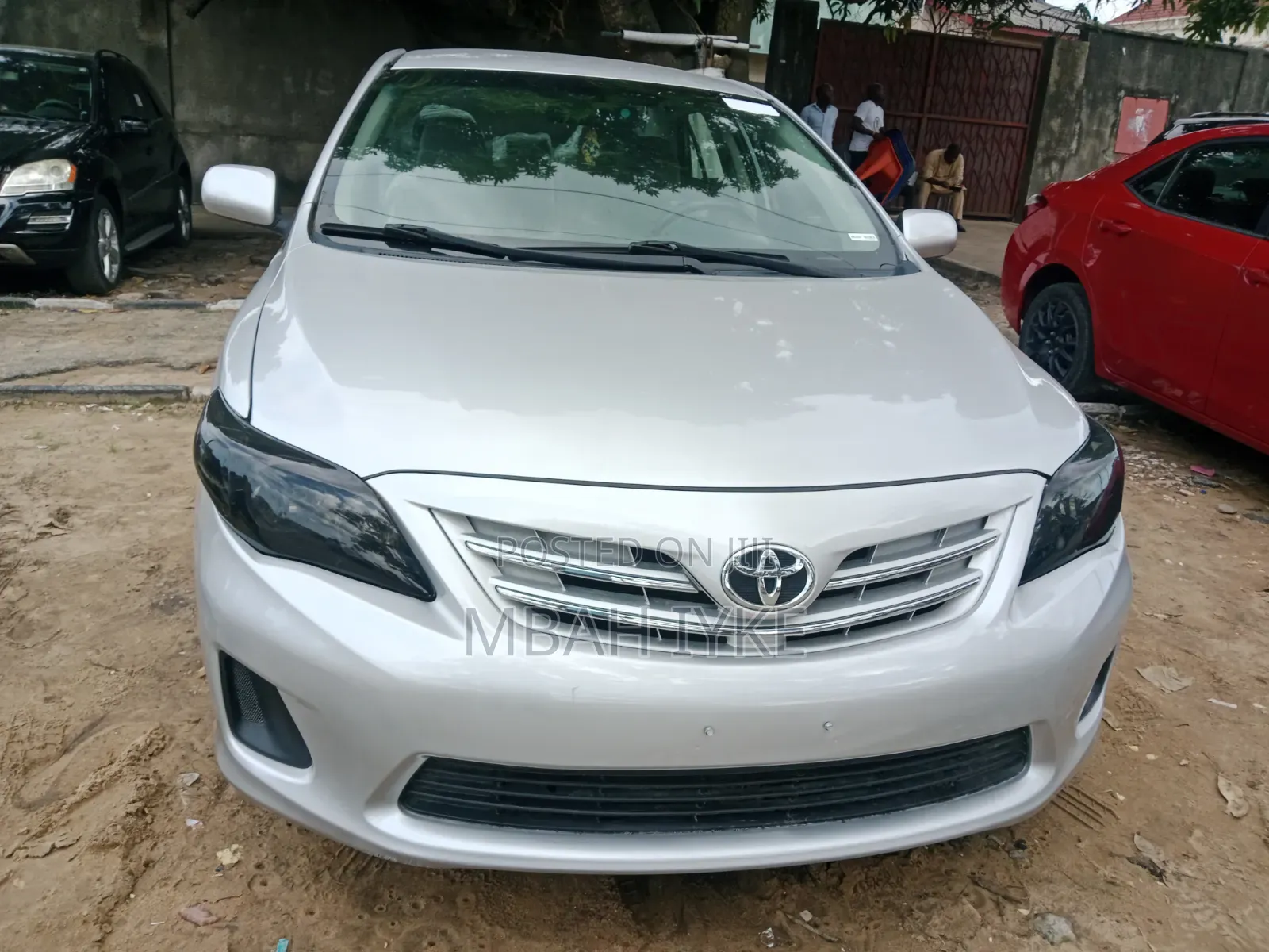 Toyota Corolla LE 4dr Sedan (1.8L 4cyl 4A) 2012 Silver