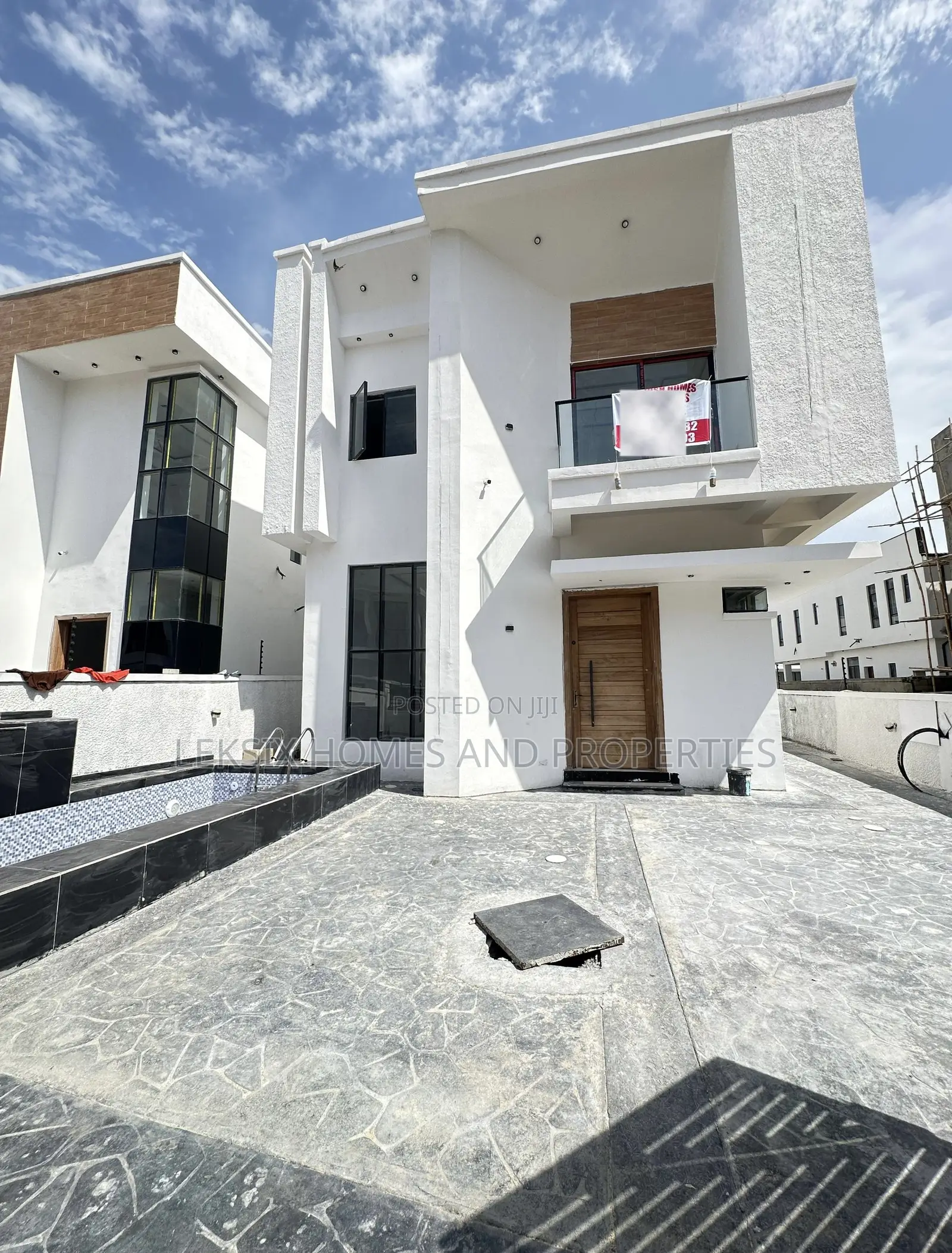4bdrm Duplex in A Well Secured, Chevron for sale