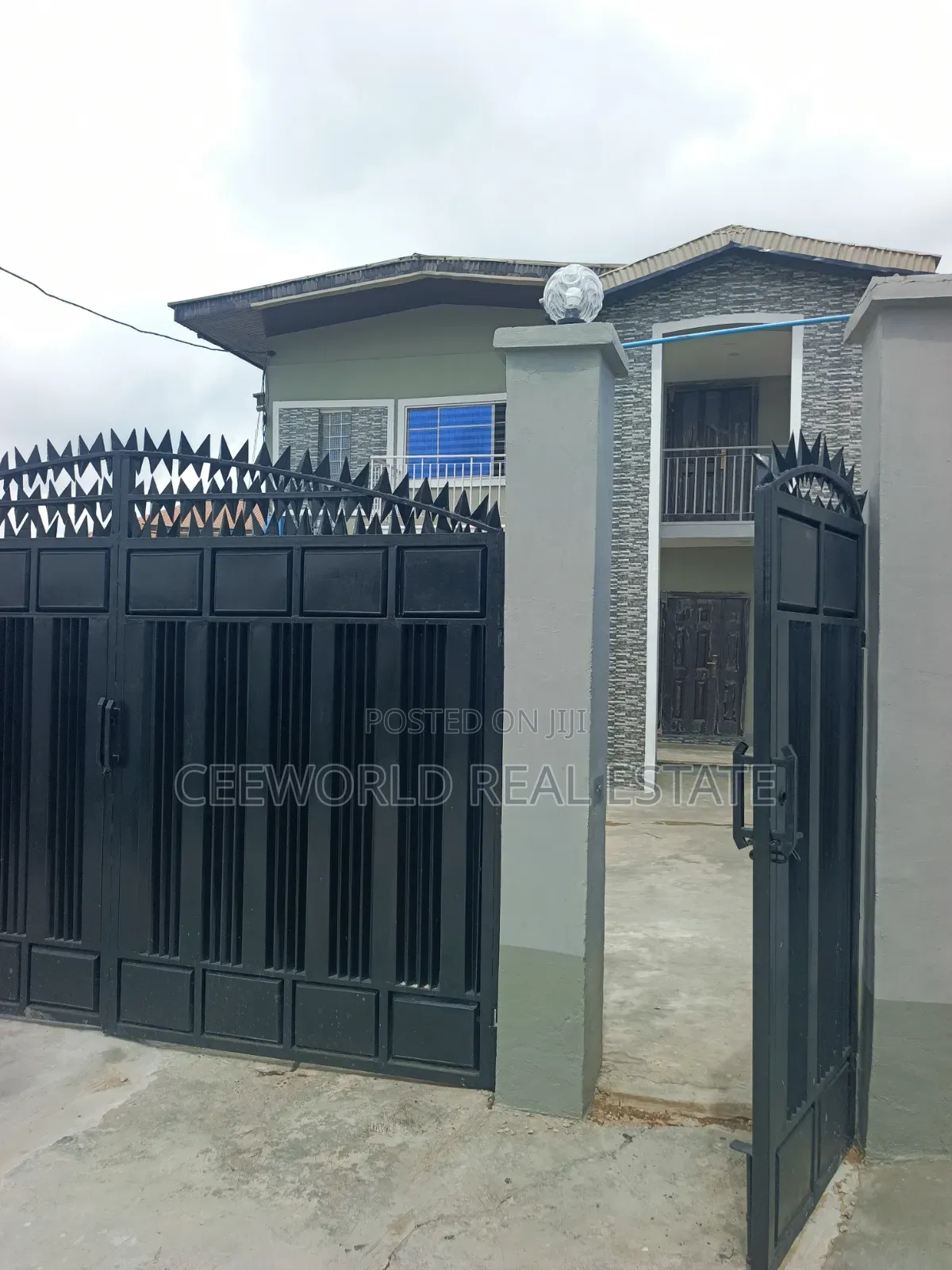 2bdrm Apartment in Oluyole Main Estate for rent
