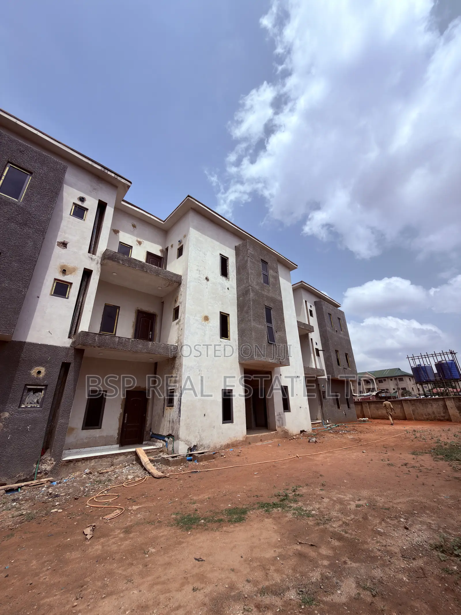 3bdrm Apartment in Life Camp for sale