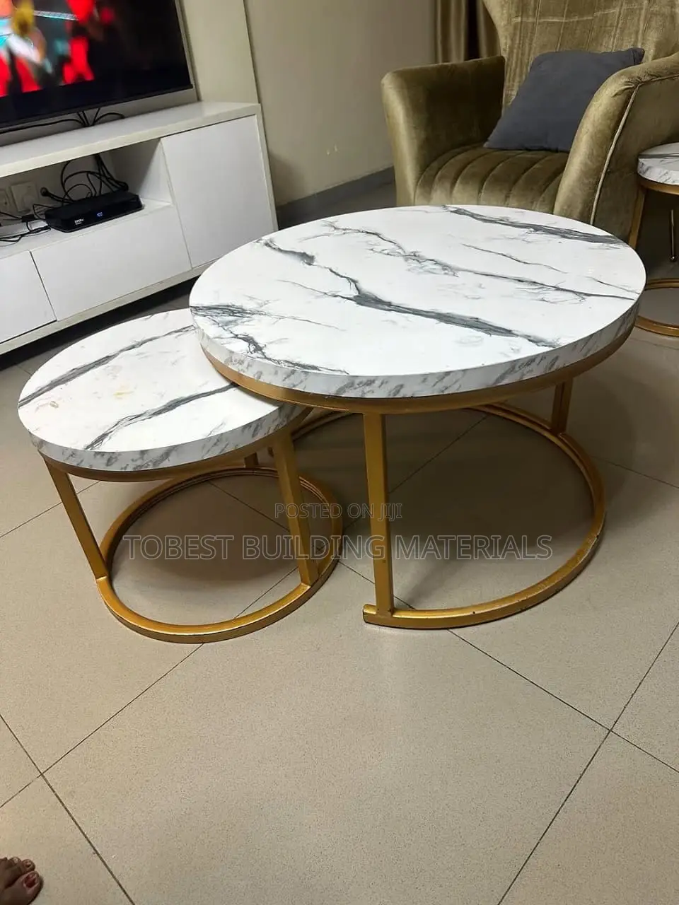 Modern Round Marble Nesting Center Tables (Set of 2)