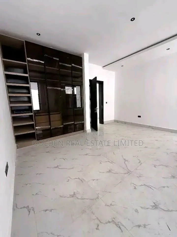 3bdrm Block of Flats in Maitama for sale