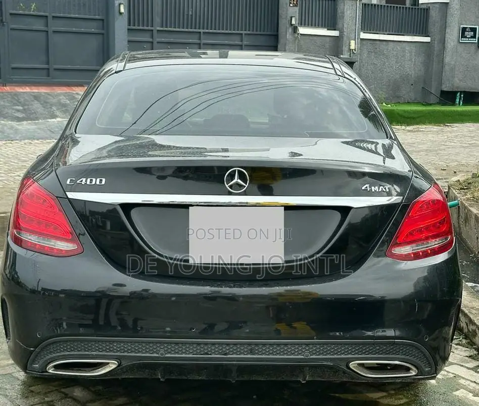 Mercedes-Benz C400 2016 Black