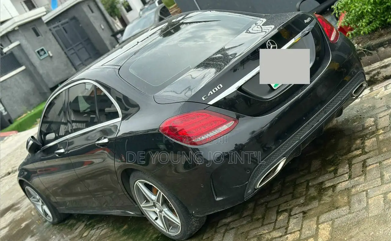 Mercedes-Benz C400 2016 Black