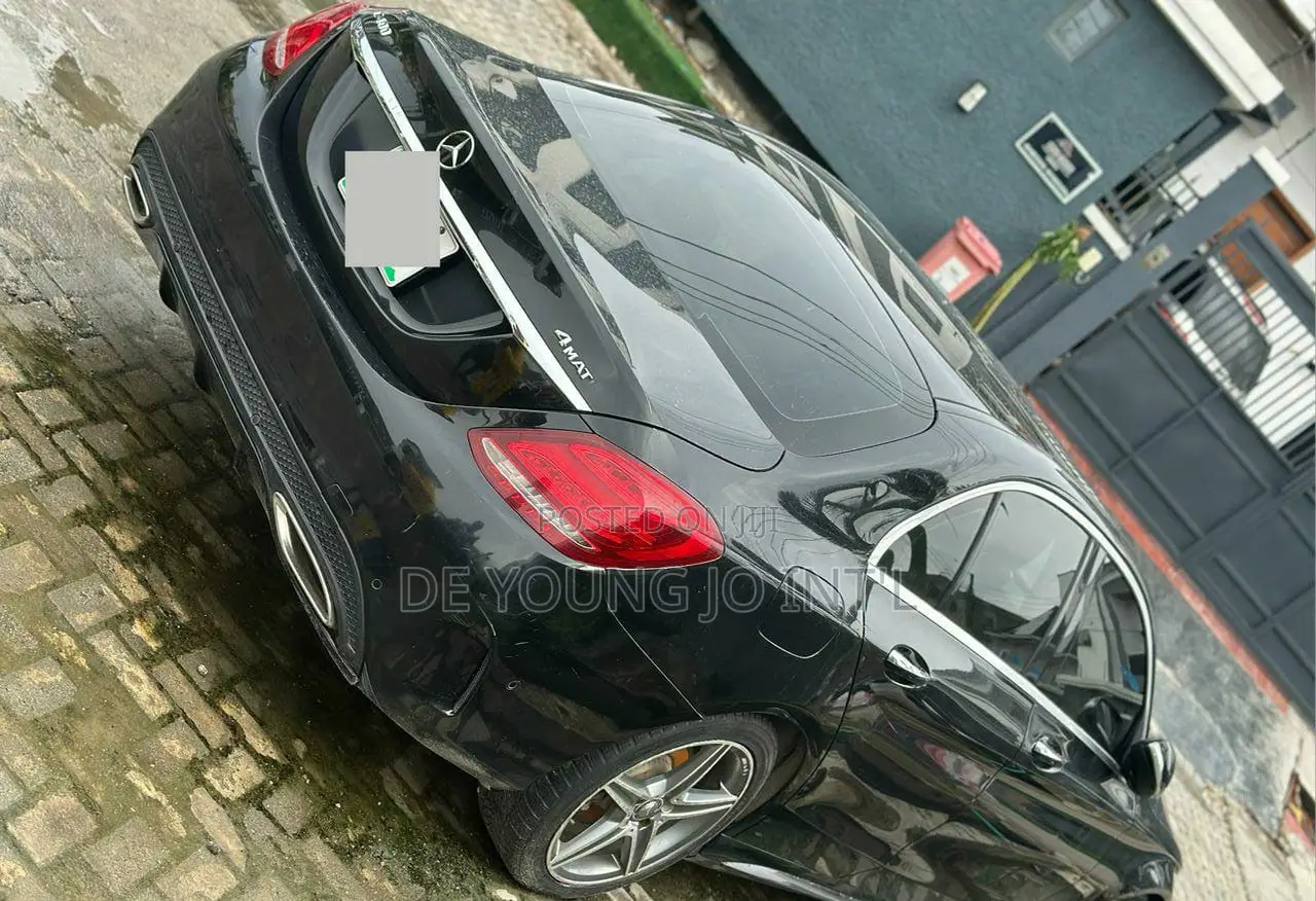 Mercedes-Benz C400 2016 Black