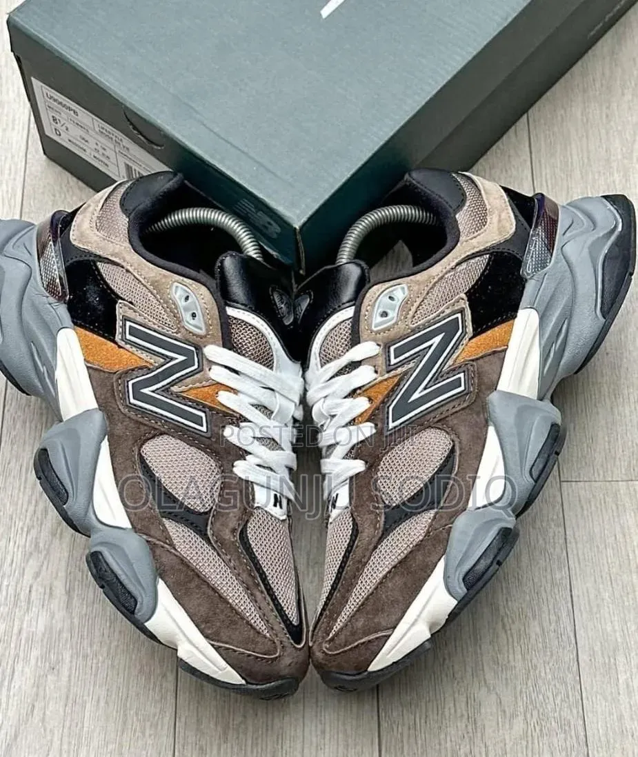 Original New Balance 9060 Sneakers