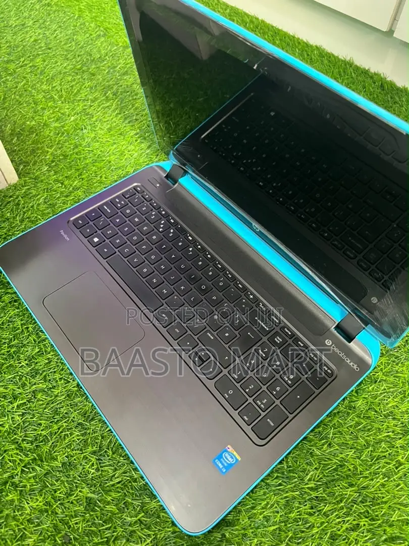 Laptop HP Pavilion 15 8GB Intel Core i3 HDD 1T