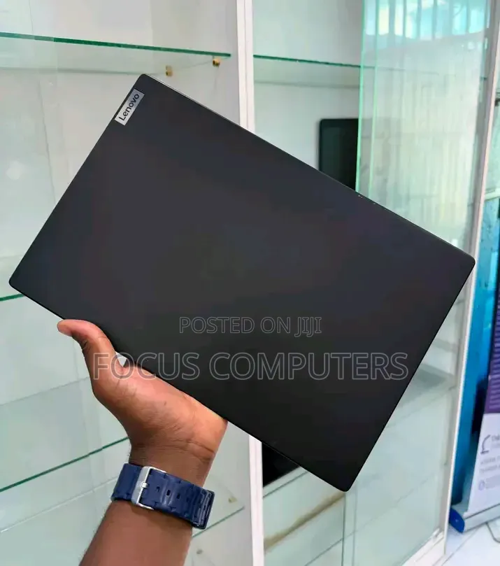 Laptop Lenovo V14 G3 IAP 8GB Intel Core i5 SSD 256GB