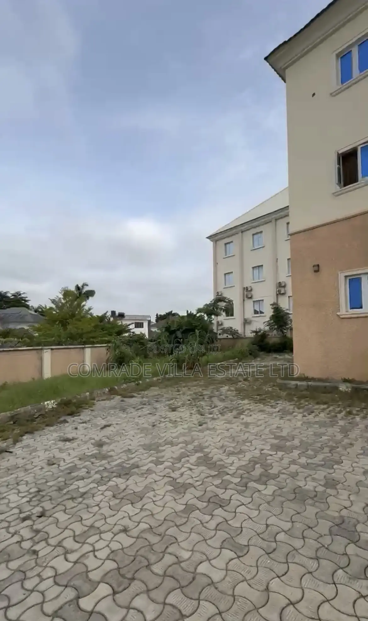 3bdrm Apartment in Life Camp for sale