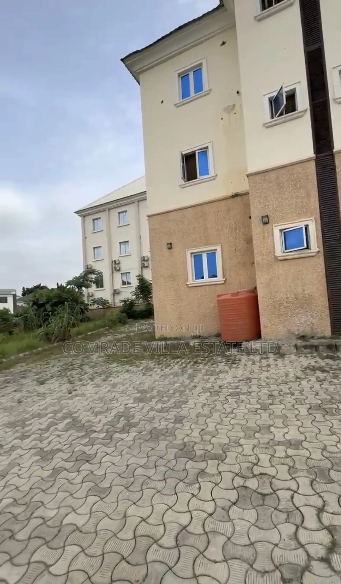 3bdrm Apartment in Life Camp for sale
