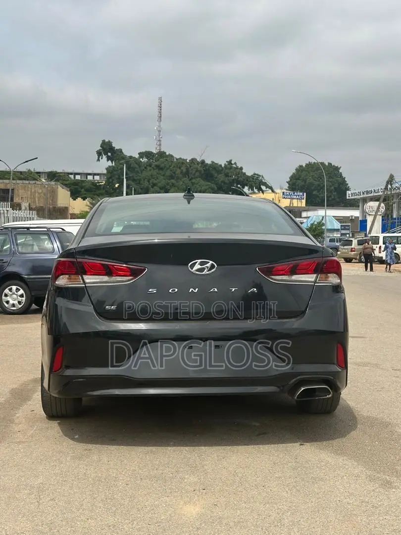 Hyundai Sonata SE 2018 Black