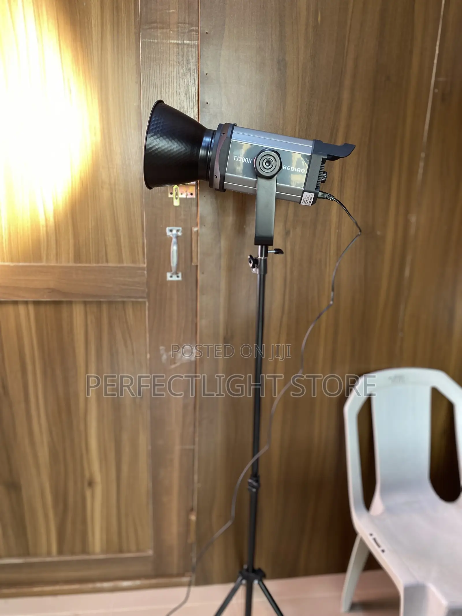 Tj300ii Light