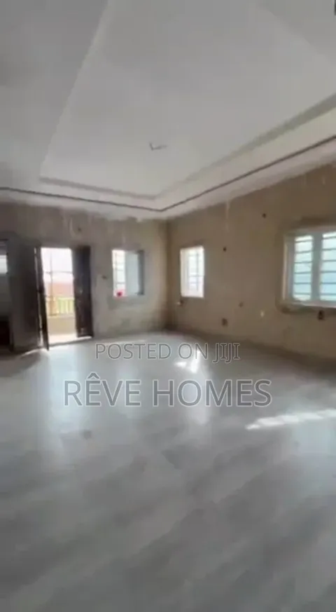 2bdrm Apartment in Yaba for rent