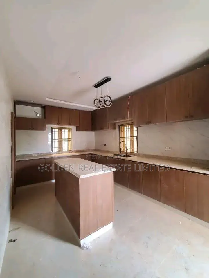 4bdrm Duplex in Asokoro for rent