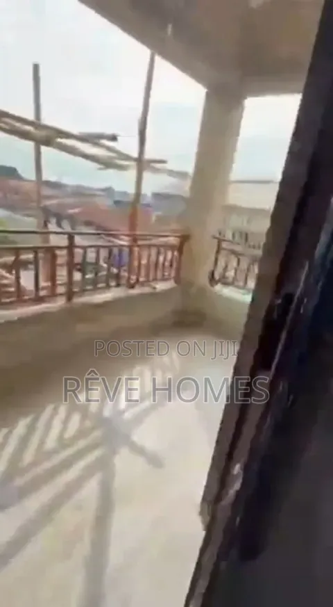 2bdrm Apartment in Yaba for rent
