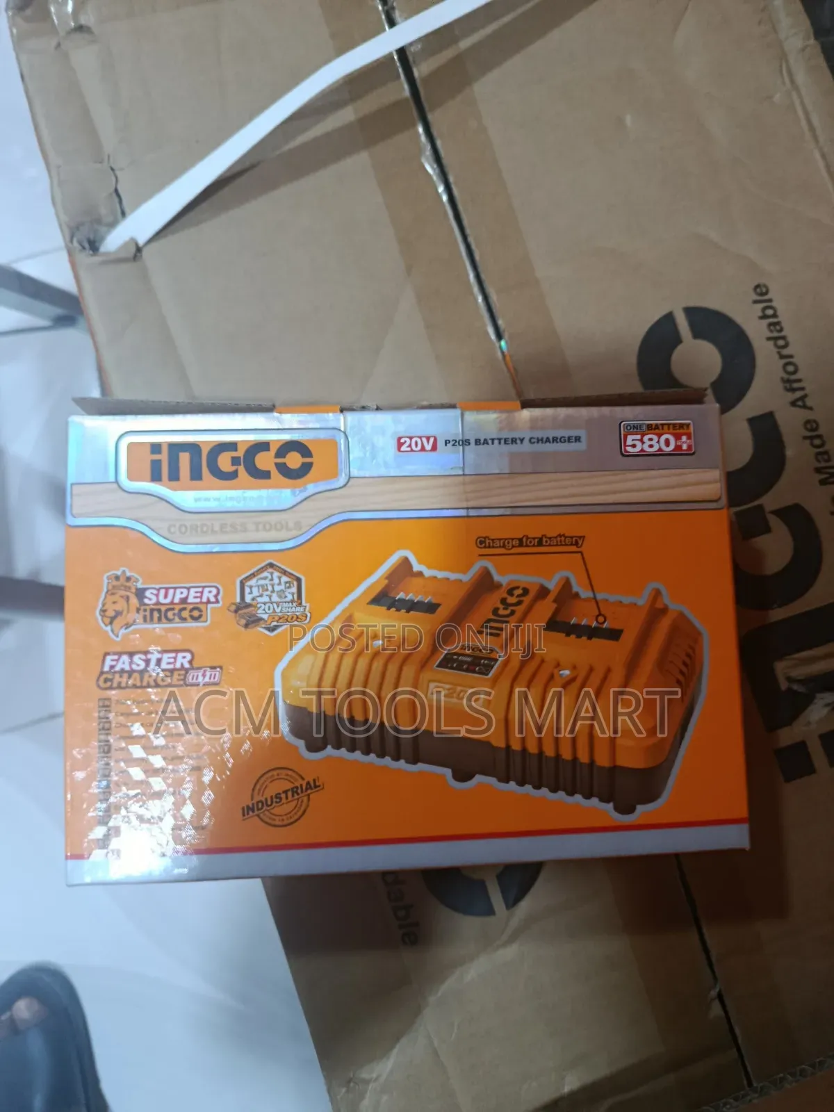 Ingco P20s Dual Fast Battery Charger Fcli2034
