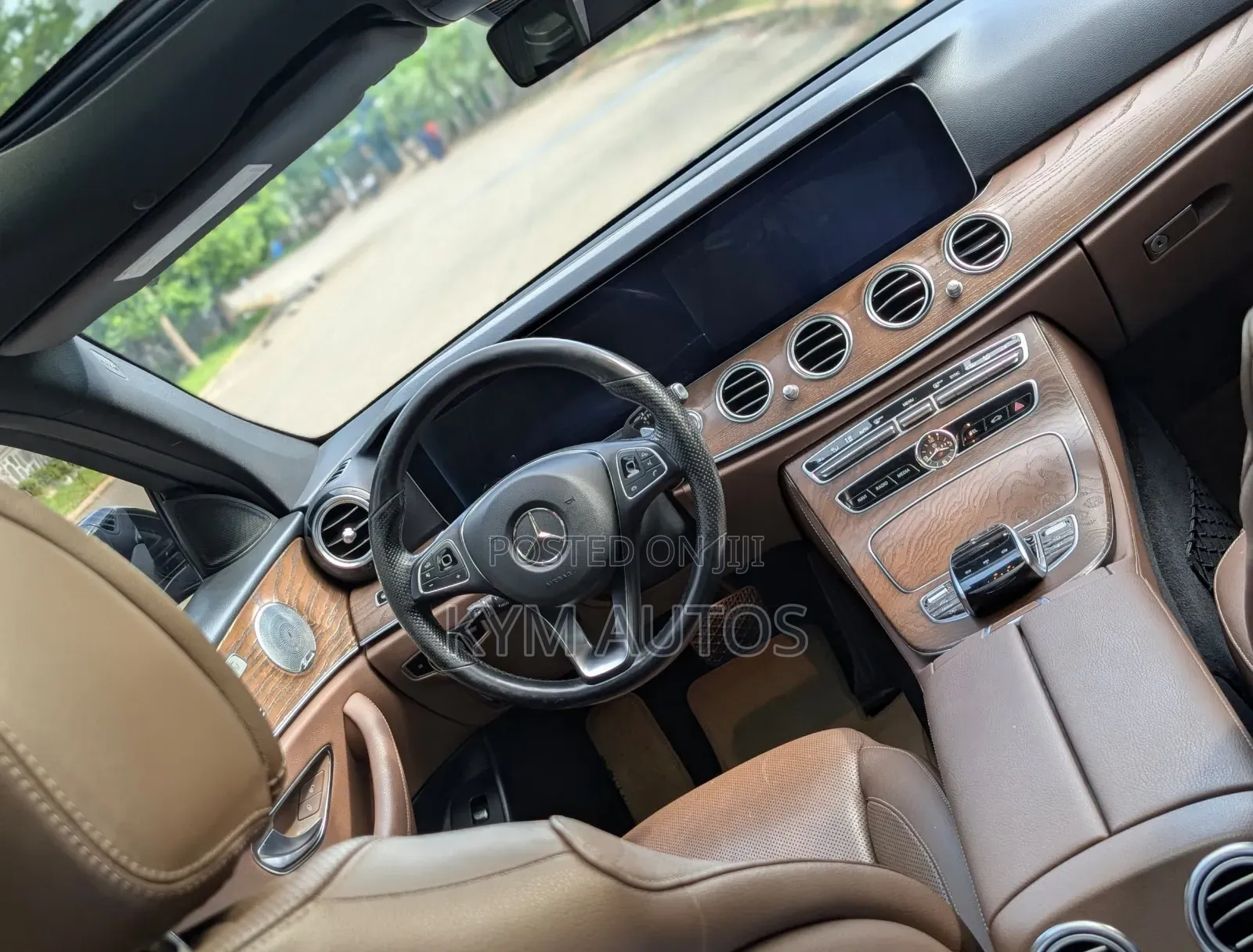 Mercedes-Benz E300 2018 Black