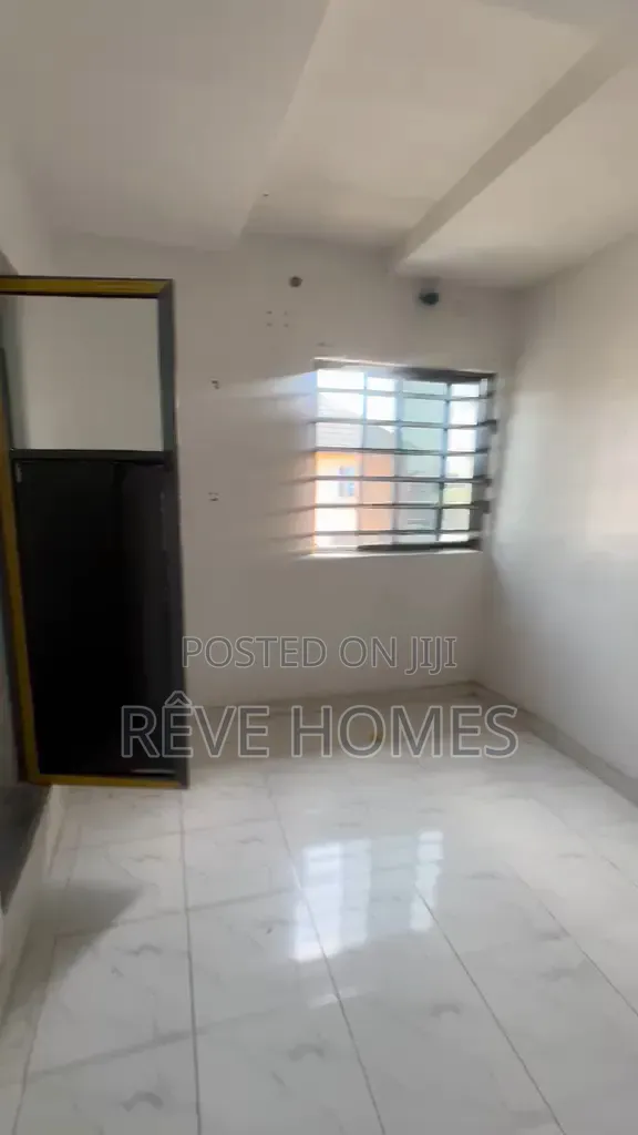 Mini Flat in Shomolu for rent