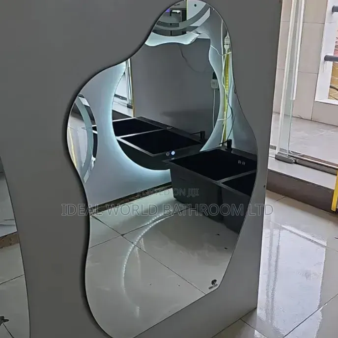 Plane Mirror