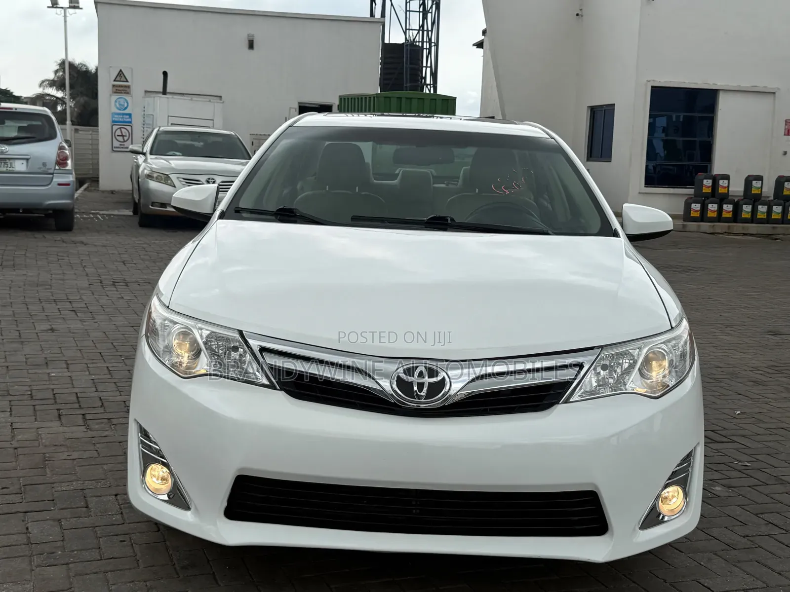 Toyota Camry 2012 Off white