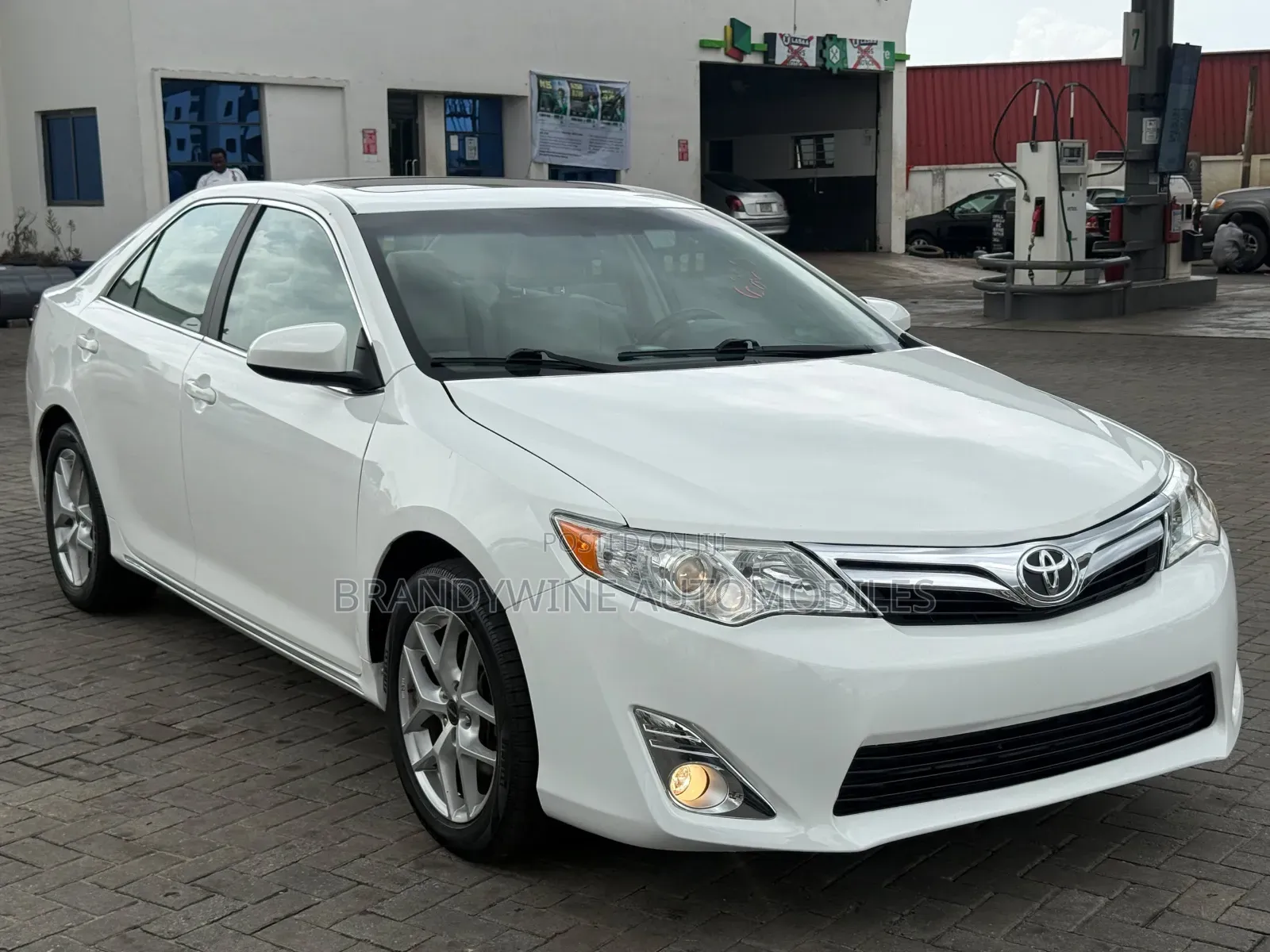 Toyota Camry 2012 Off white