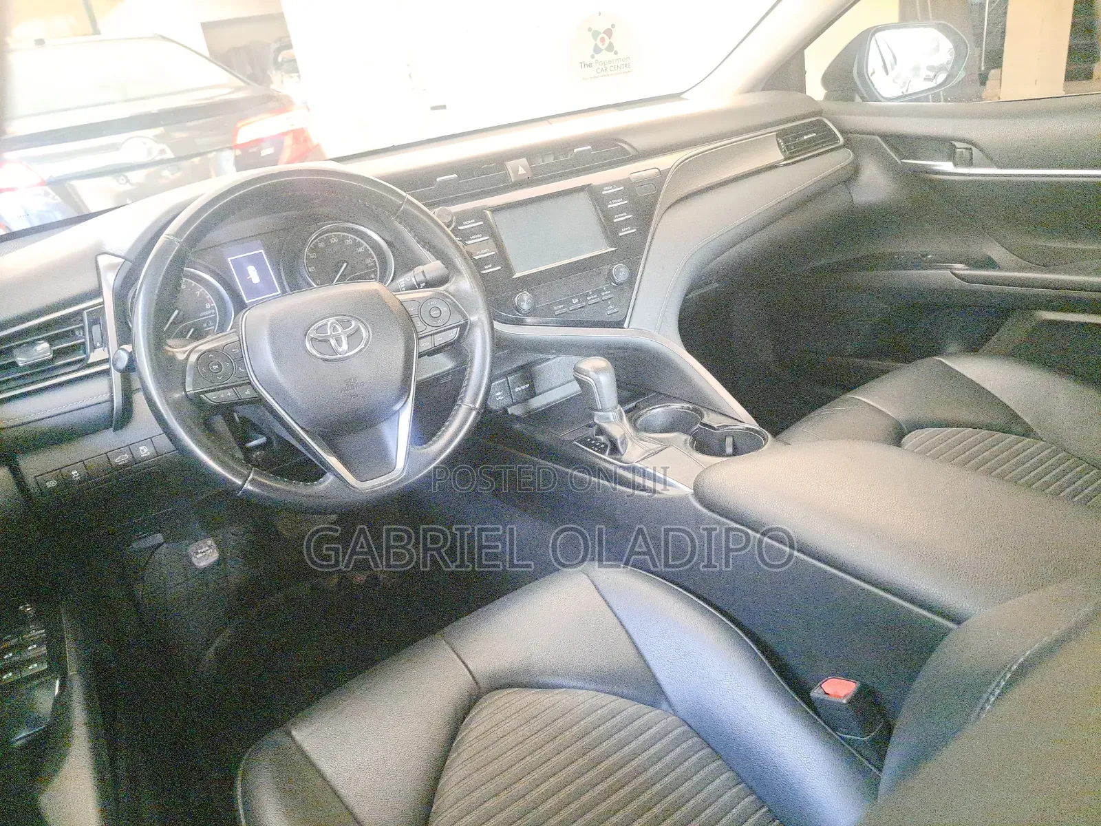 Toyota Camry SE FWD (2.5L 4cyl 8AM) 2018 Silver