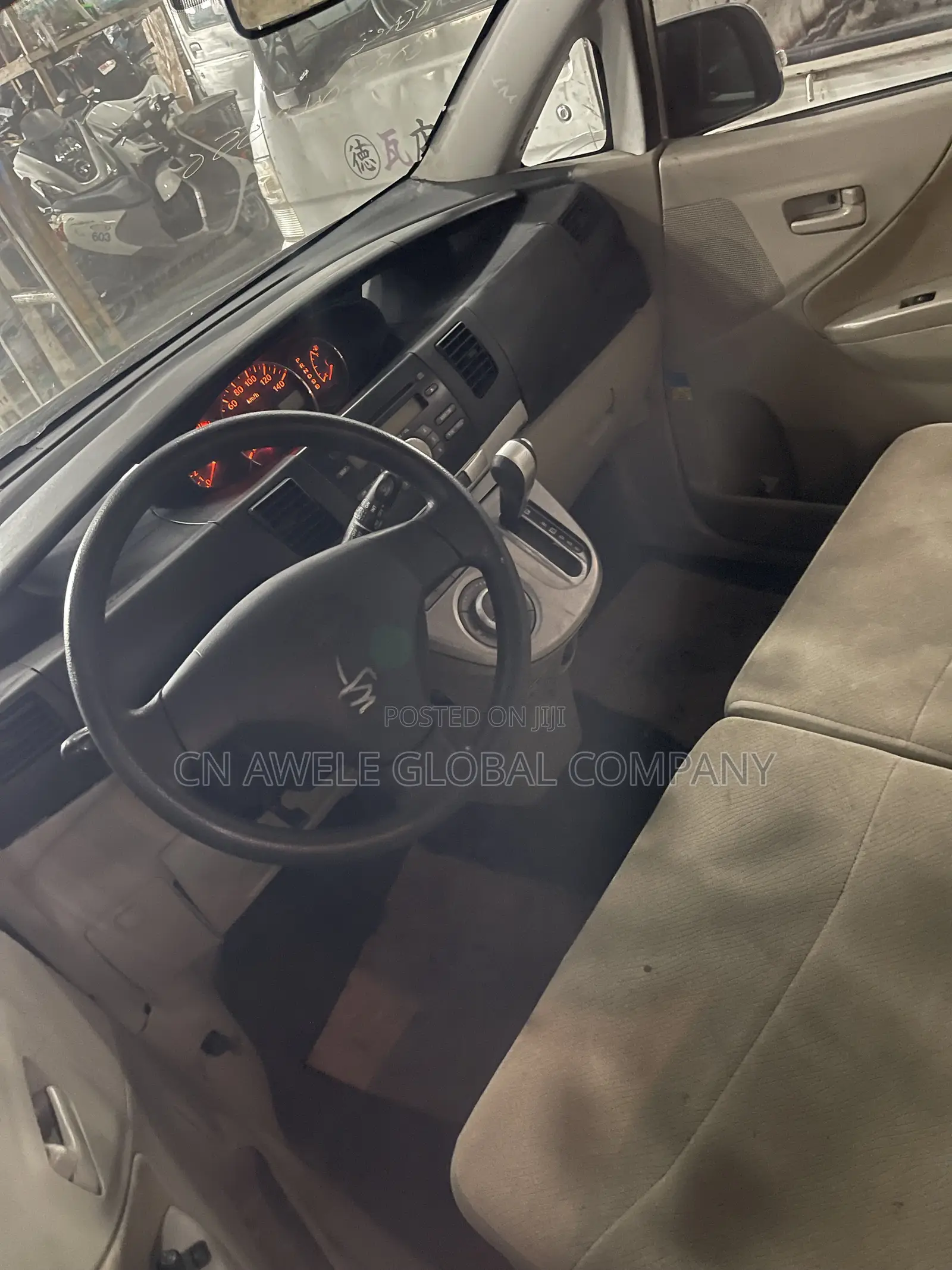 Daihatsu Move 2015 Pink