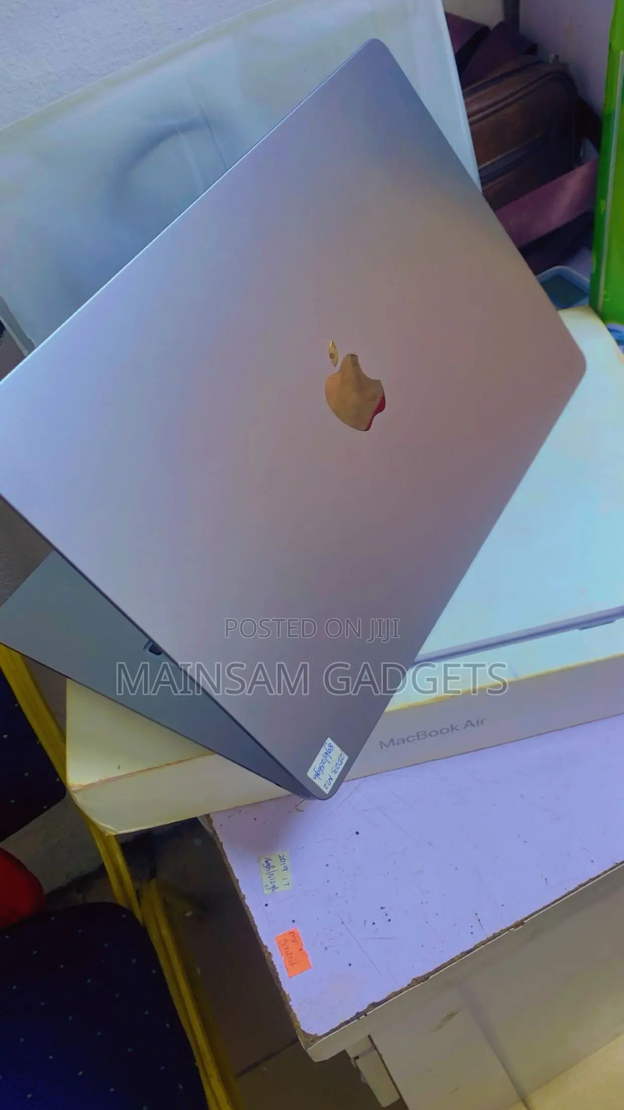 Laptop Apple MacBook Air 2023 M2 8GB Apple M2 SSD 256GB