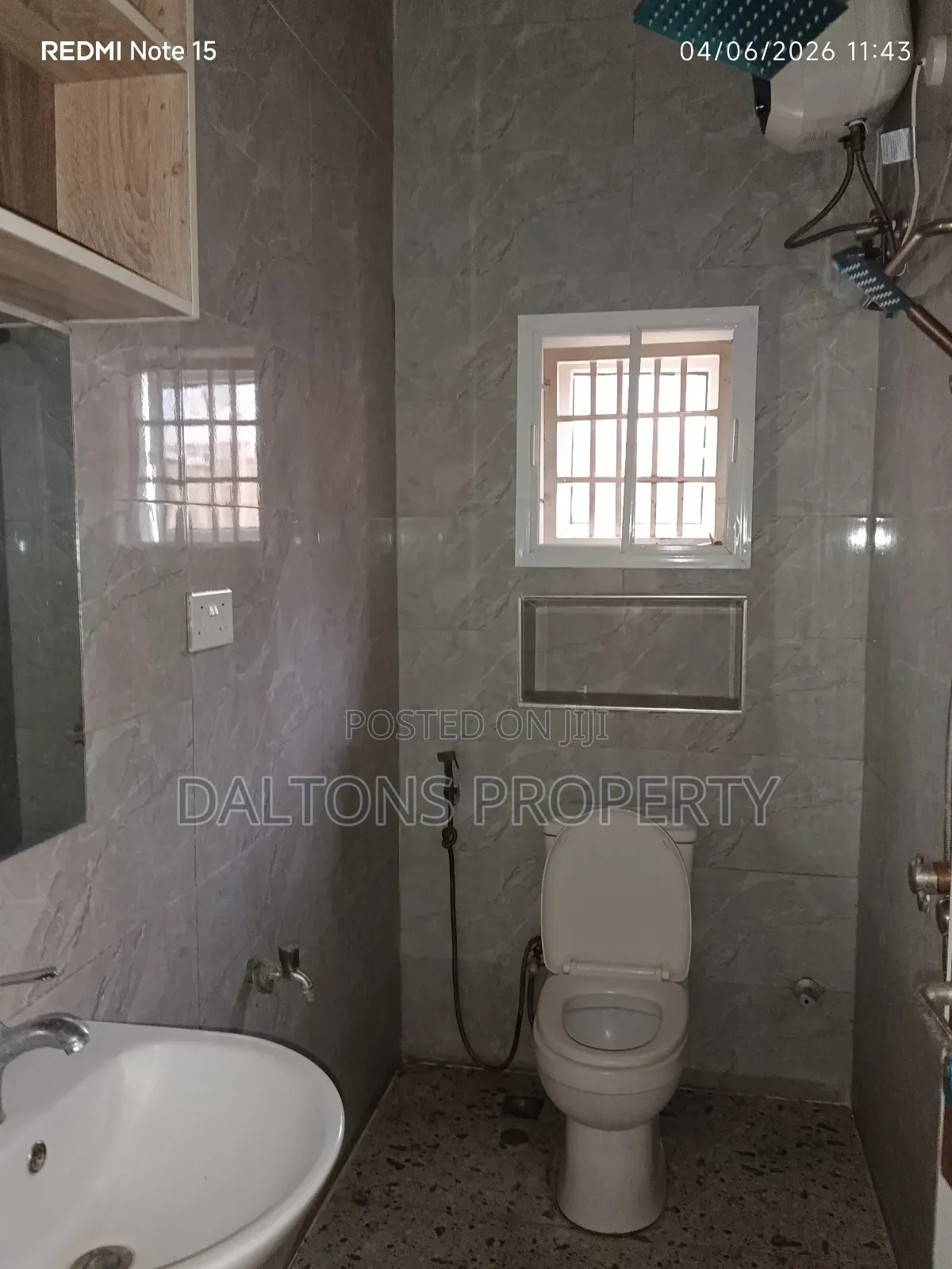 1bdrm Room & Parlour in Von Axis, Lugbe District for rent