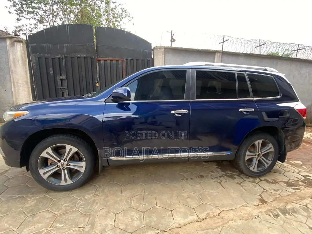 Toyota Highlander Limited 2012 Blue