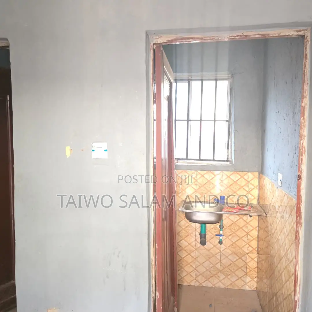 1bdrm Apartment in Ibadan Polytechnic/University for rent