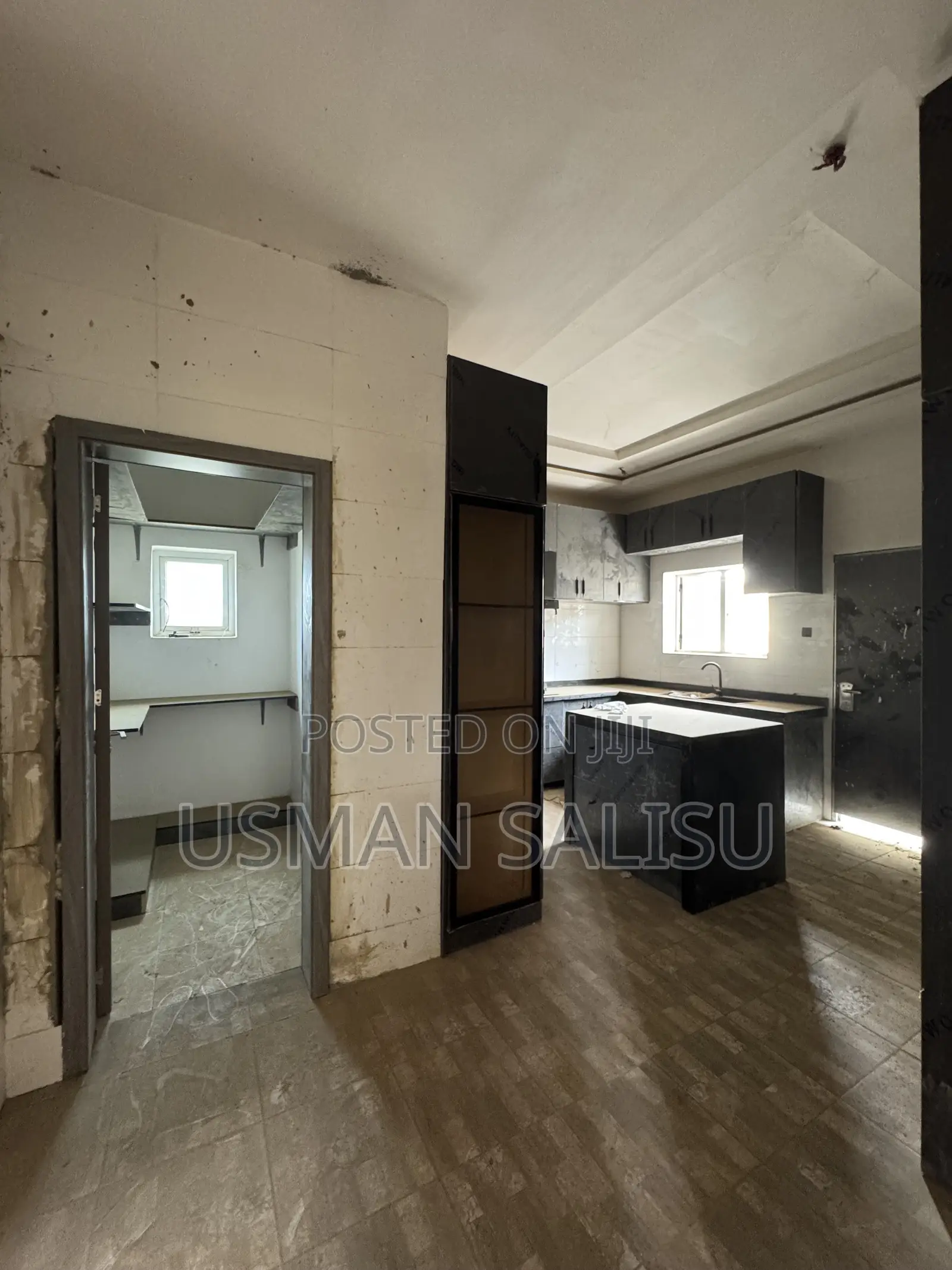8bdrm Duplex in Karsana for sale