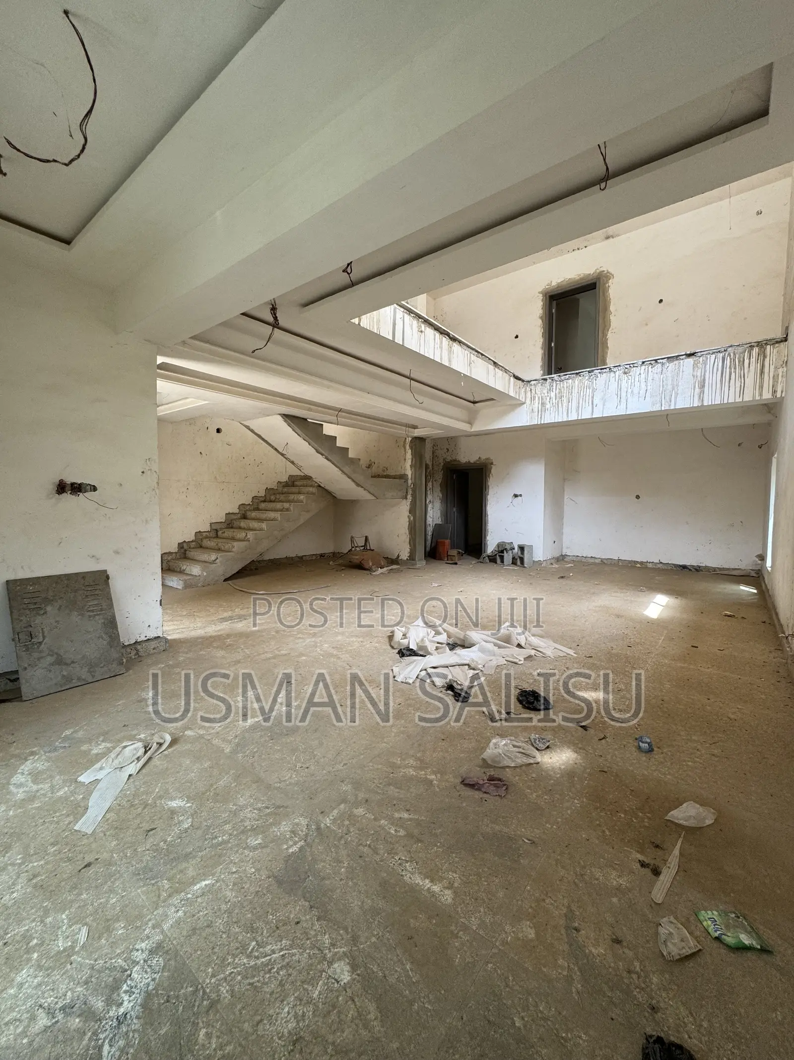 8bdrm Duplex in Karsana for sale