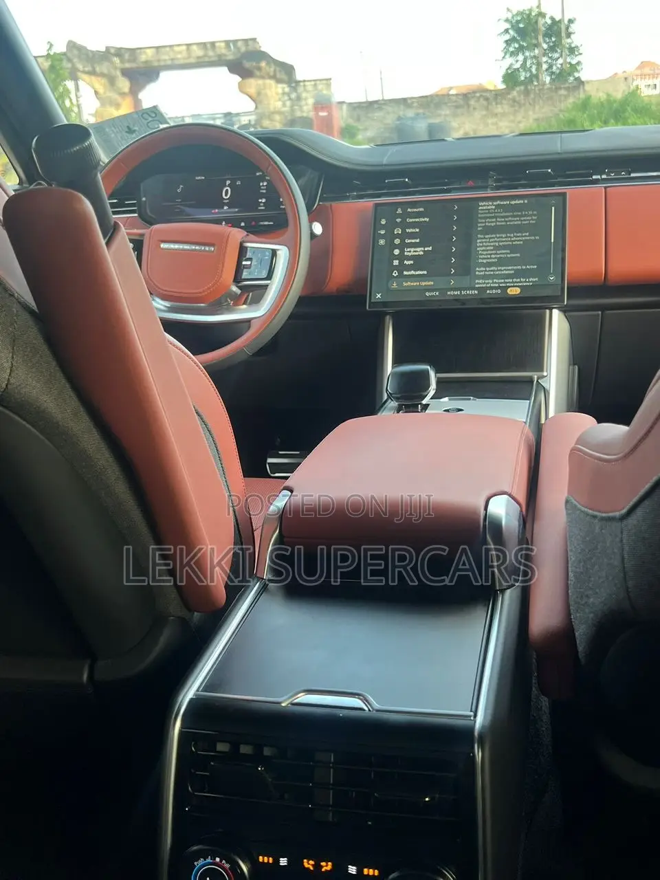 Land Rover Range Rover SV 2024 White