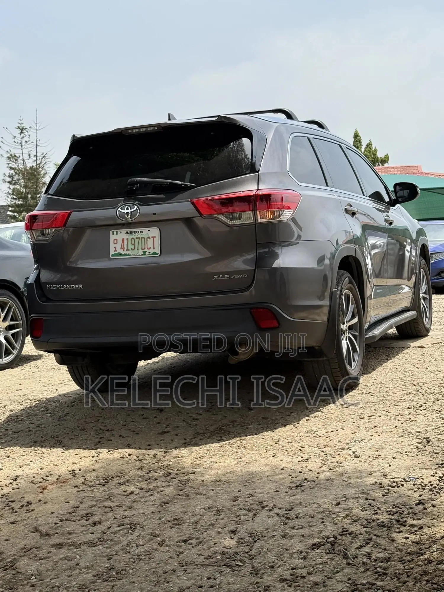 Toyota Highlander XLE 4x4 V6 (3.5L 6cyl 8A) 2018 Gray