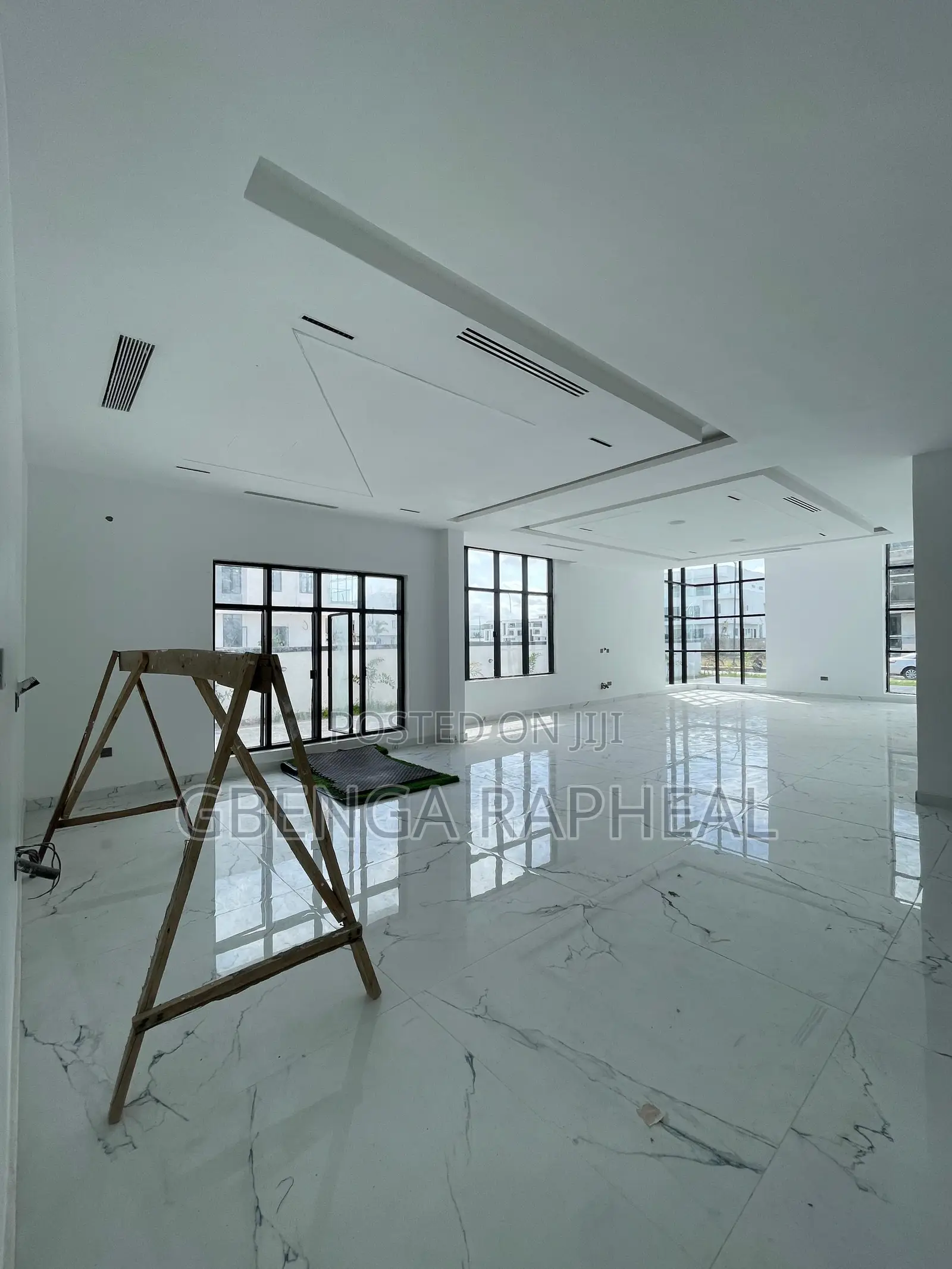 5bdrm Duplex in Mate, Lekki for sale