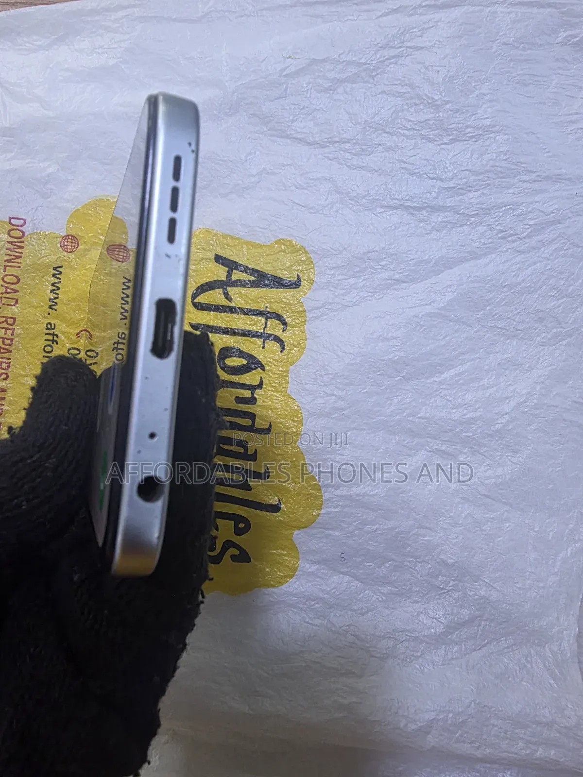 Tecno Spark 40 128 GB White
