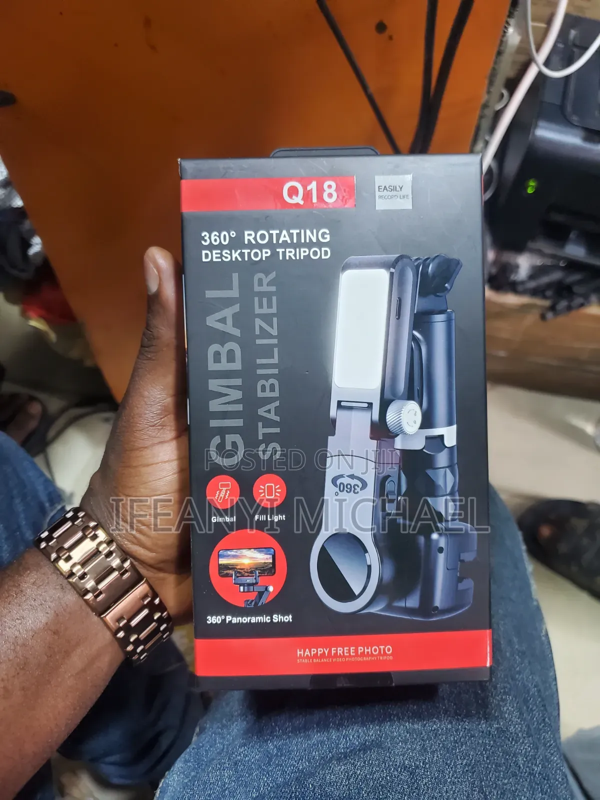 Q18 360° Rotating Desktop Tripod