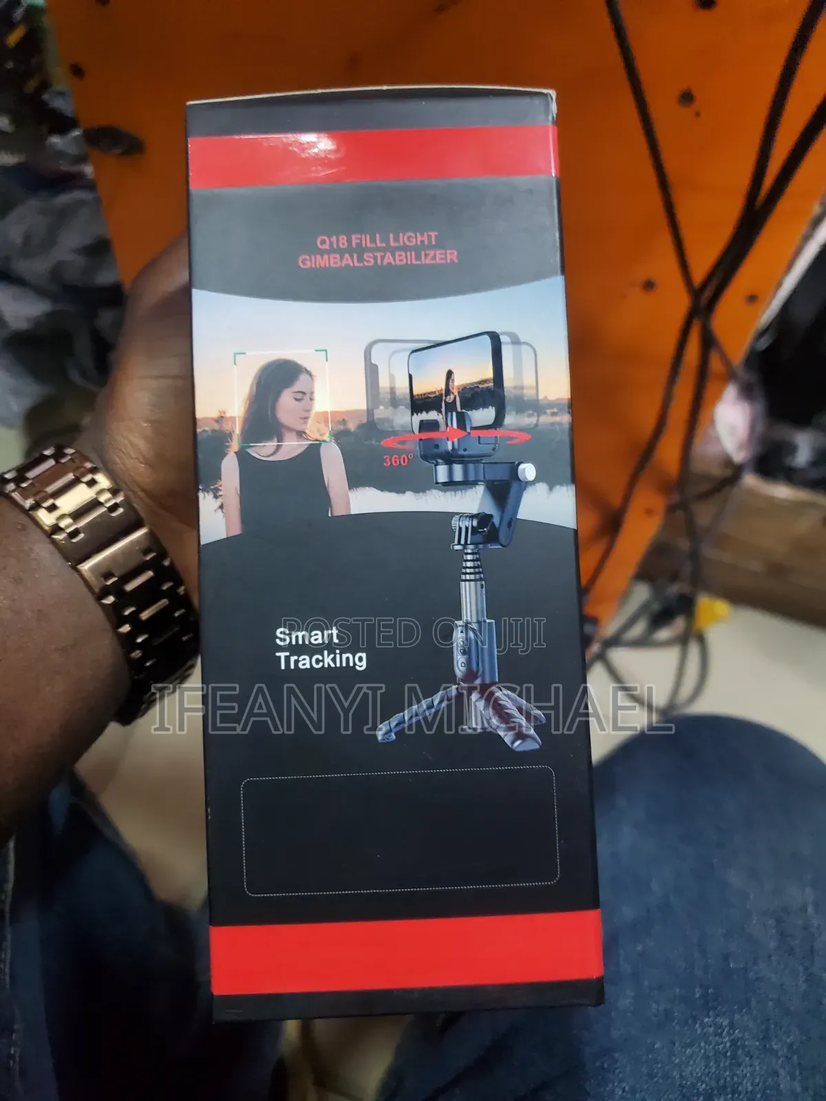 Q18 360° Rotating Desktop Tripod