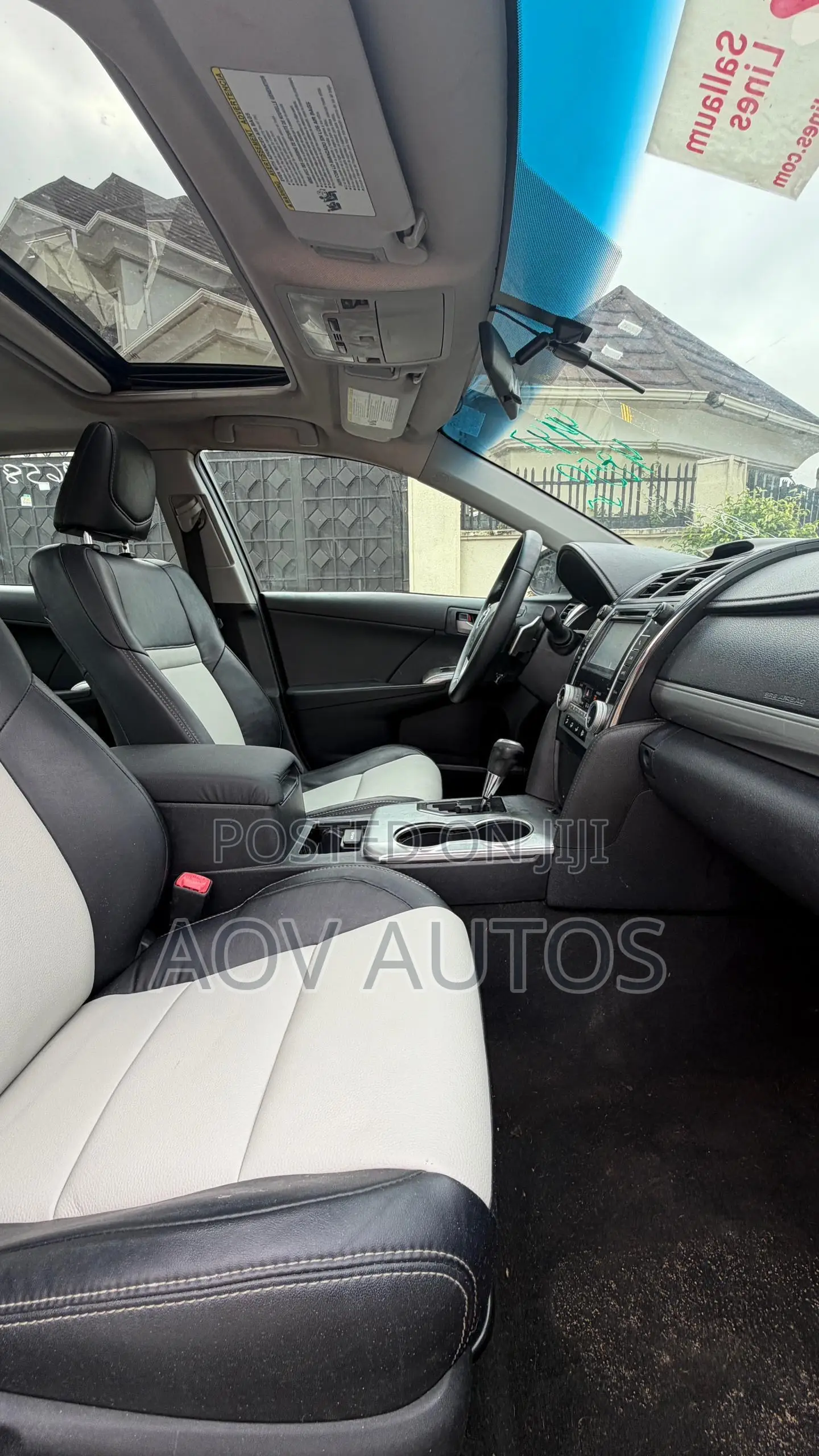 Toyota Camry SE 4dr Sedan (2.5L 4cyl 6A) 2013 White