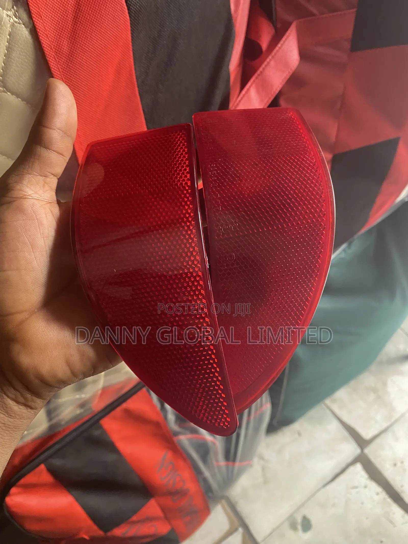 Lexus Is250/350 Back Bumper Reflectors