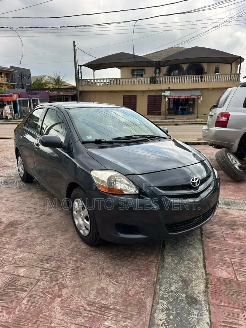 Toyota Yaris Sedan Automatic 2007 Gray