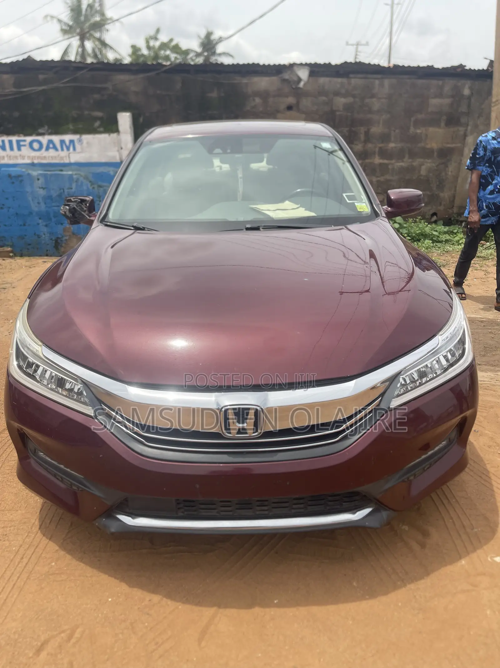 Honda Accord Touring V6 4dr Sedan FWD (3.5L 6cyl 6A) 2017 Pink