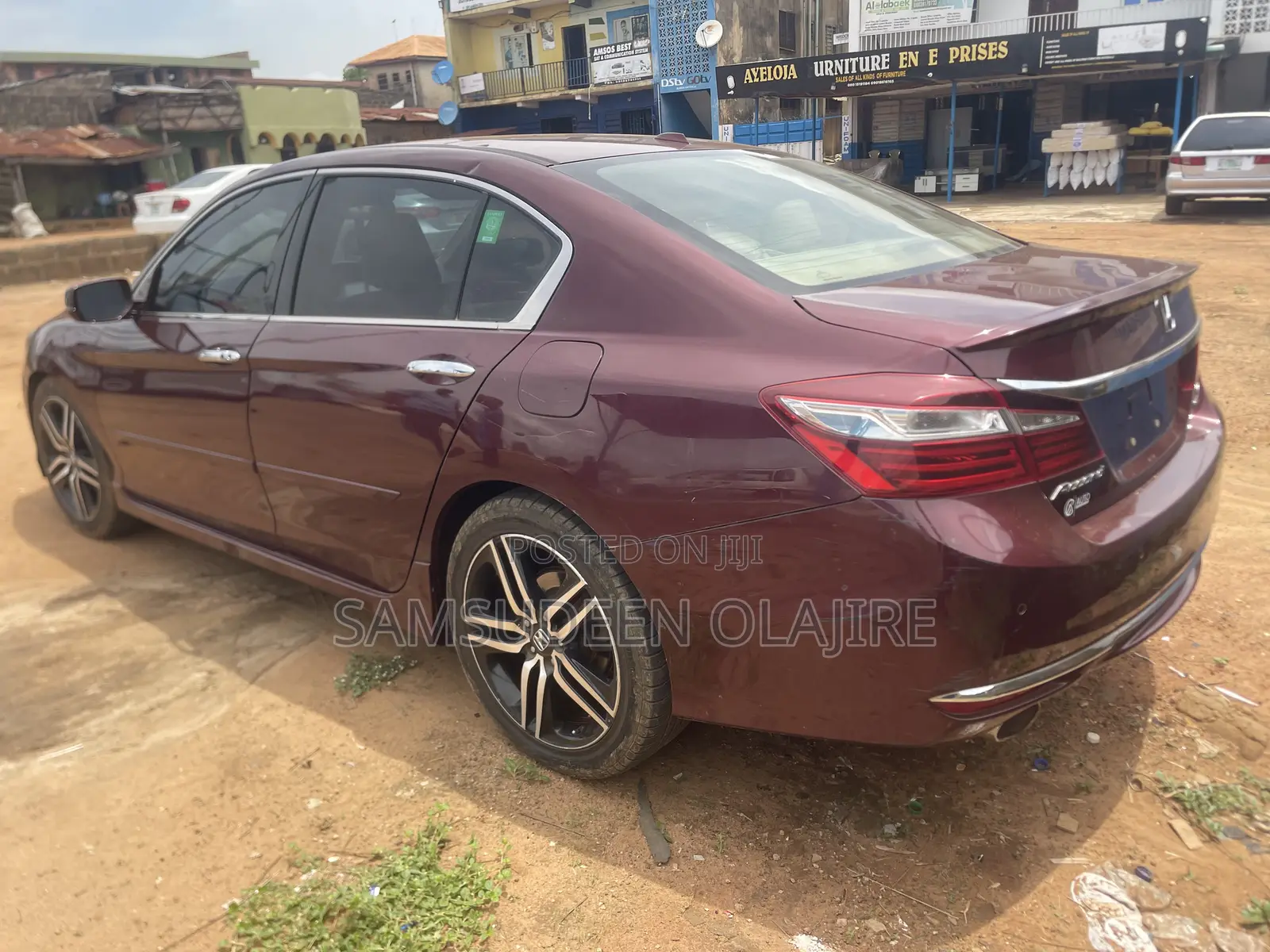 Honda Accord Touring V6 4dr Sedan FWD (3.5L 6cyl 6A) 2017 Pink