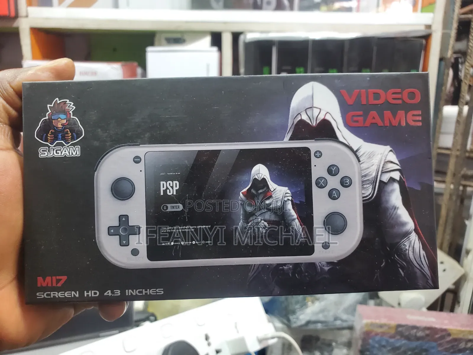 M17 Retro Handheld Game Console Built-in 20000 Games